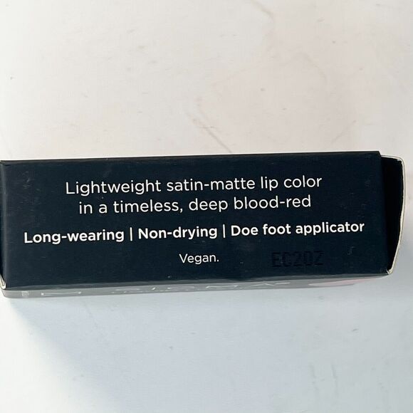 Sigma Beauty Satin Matte Liquid Lipstick Venom Red Travel .05 fl oz 1.4g NIB - Picture 8 of 8